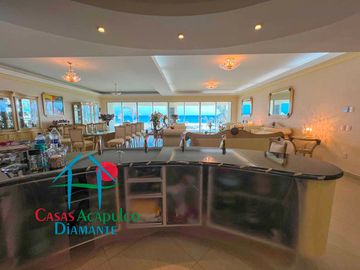 Departamento en venta con hermosa terraza e increíble vista al mar