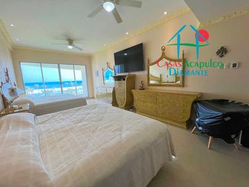 Departamento en venta con hermosa terraza e increíble vista al mar