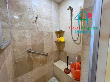 Departamento en venta con hermosa terraza e increíble vista al mar