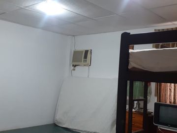 En Venta Lote de 1.418 metros con amplia casa en Brisas del Mar Salinas, Ecuador