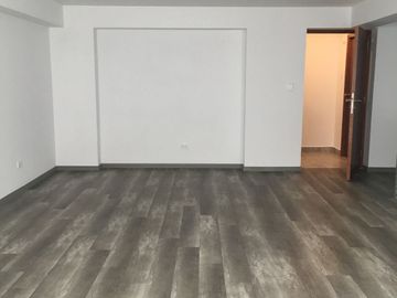 VENTA DE DEPARTAMENTO DE ESTRENO EN AV. DE LOS PRECURSORES SURCO CERCA A CHACARILLA