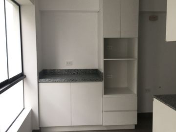 VENTA DE DEPARTAMENTO DE ESTRENO EN AV. DE LOS PRECURSORES SURCO CERCA A CHACARILLA
