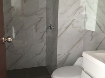 VENTA DE DEPARTAMENTO DE ESTRENO EN AV. DE LOS PRECURSORES SURCO CERCA A CHACARILLA