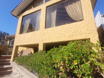 HERMOSA, AMPLIA Y ACOGEDORA CASA EN VENTA COQUIMBO