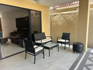 VENDO SAMBORONDÓN BOREAL CASA 3 DORMITORIOS