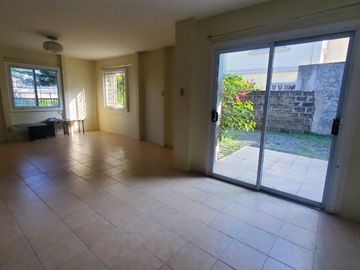 RFO house for sale in  Sta. Rosa Estates 2 with covered Car Garage