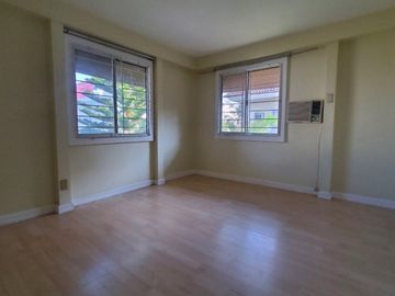RFO house for sale in  Sta. Rosa Estates 2 with covered Car Garage