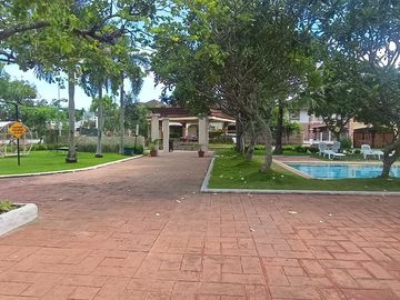 RFO house for sale in  Sta. Rosa Estates 2 with covered Car Garage