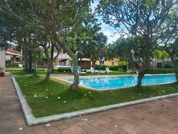 RFO house for sale in  Sta. Rosa Estates 2 with covered Car Garage