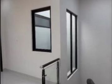 Dijual Rumah Baru Minimalis 2 Lantai Dian Istana - Mocca Vrbana Cluster Mocca ada fasum Kolam Renang