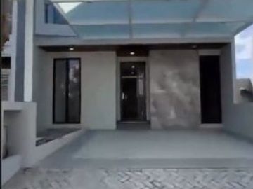 Dijual Rumah Baru Minimalis 2 Lantai Dian Istana - Mocca Vrbana Cluster Mocca ada fasum Kolam Renang