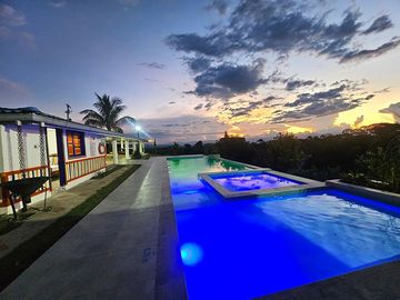FINCA DE ALQUILER CON SALÓN DE EVENTOS EN ARRIENDO PEREIRA, EJE CAFETERO