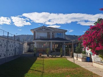 VENDO QUINTA  DE OPORTUNIDAD  GUAYLLABAMBA