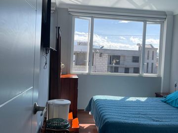 VENDO QUINTA  DE OPORTUNIDAD  GUAYLLABAMBA