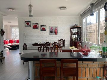 Vendo pequeña quinta de OPORTUNIDAD  en el centro  de Guayllabamba