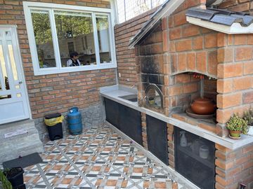 Vendo pequeña quinta de OPORTUNIDAD  en el centro  de Guayllabamba