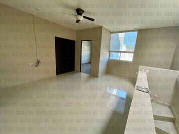 Casa en venta en PRIVADA Vistancia 1er Sector, atrás de La Rioja, Esfera, con 100 m² de patio!!! Sin vecino atrás, muy cerca de esquina, con facilidad