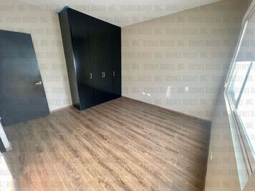 Casa en venta en PRIVADA Vistancia 1er Sector, atrás de La Rioja, Esfera, con 100 m² de patio!!! Sin vecino atrás, muy cerca de esquina, con facilidad