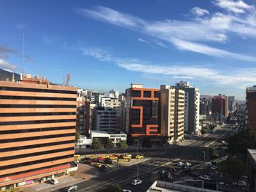 VENTA DEPARTAMENTO DUPLEX DE 4 DORMITORIOS , SECTOR LA CAROLINA
