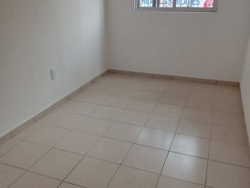 COL. ANAHUAC.  COMODO DEPARTAMENTO EN PRIMER PISO. UBICADÍSIMO