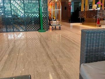 HOTEL CANTIK MEWAH TERKENAL DIJUAL DI MALIOBORO