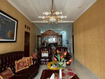 Dijual Cepat Rumah Hitung Tanah di Kemang Timur Harga Dibawah NJOP