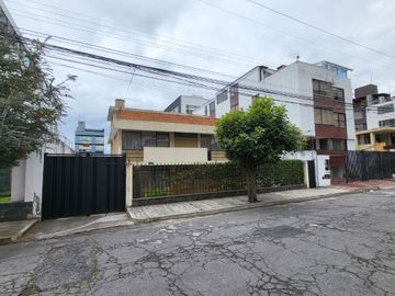 En venta  propiedad independiente sector Granda Centeno, super maxi, teleamazonas , hospital Voz Andes
