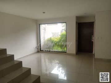 CASA EN VENTA, ALAMEDAS DE ALCAZAR. León,Gto; 3 REC.ROOF GARDEN, EQUIPADA, PRIVADA