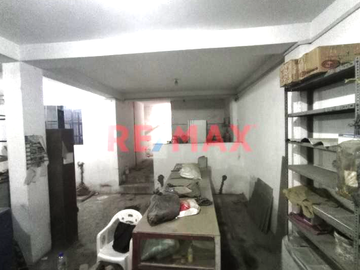 Ocacion ' Venta Casa Asoc. Los hijos de Apurimac 2 pisos