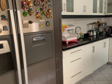 Hermoso Departamento Triplex en Miraflores, con Amplia Terraza Techada  y Zona De Parrilla