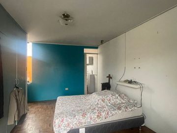 VENDO PRECIOSA CASA EN ESQUINA CON VISTA A AVENIDA EN SANTIAGO DE SURCO