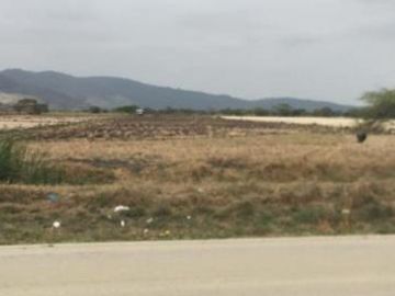 Venta Terreno 607.600 m². (60.7 Ha). Via a Salitre Km 9,5 Al Pie de La Via