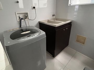 ALQUILER APARTAMENTO AMOBLADO EN CACIQUE