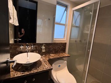 ALQUILER APARTAMENTO AMOBLADO EN CACIQUE