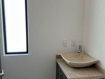 CASA HECTOR EN CORREGIDORA