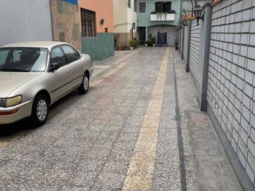 VENTA DE CASA CERCA AL CLUB LIMA CRICKET, EN MAGDALENA DEL MAR