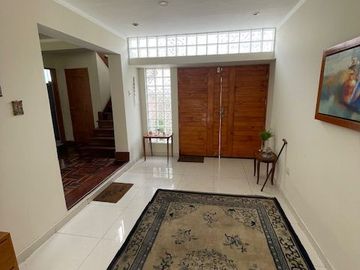 VENTA DE CASA EN CONDOMINIO CERRADO EN MAGDALENA DEL MAR