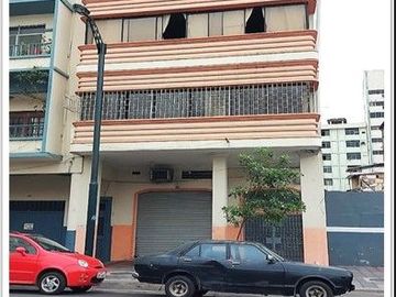 SE VENDE DE OPORTUNIDAD EDIFICIO COMERCIAL RENTERO SECTOR CENTRO DE GUAYAQUIL - GUAYAQUIL