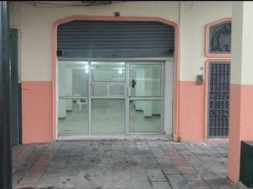 SE VENDE DE OPORTUNIDAD EDIFICIO COMERCIAL RENTERO SECTOR CENTRO DE GUAYAQUIL - GUAYAQUIL