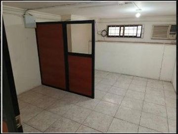 SE VENDE DE OPORTUNIDAD EDIFICIO COMERCIAL RENTERO SECTOR CENTRO DE GUAYAQUIL - GUAYAQUIL