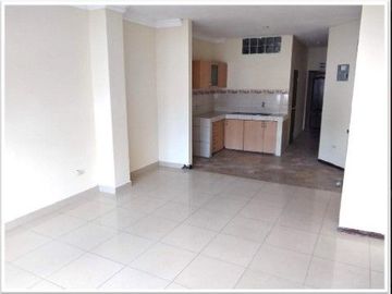 SE VENDE DE OPORTUNIDAD EDIFICIO COMERCIAL RENTERO SECTOR CENTRO DE GUAYAQUIL - GUAYAQUIL