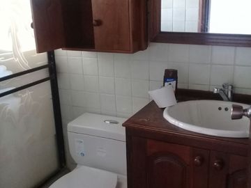 SE VENDE AMPLIA PROPIEDAD CON 2 FRENTES Y TERRENO SECTOR SANGOLQUI - VALLE DE LOS CHILLOS