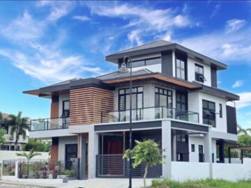 Furnished Corner Modern Asian home wih  7br house and swimming pool
