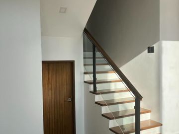 Furnished Corner Modern Asian home wih  7br house and swimming pool