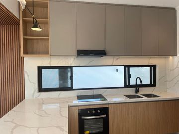 Furnished Corner Modern Asian home wih  7br house and swimming pool