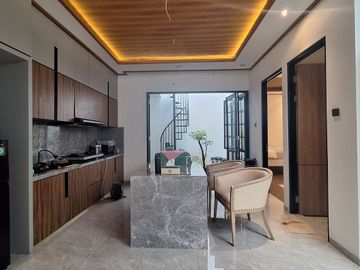 Rumah siap huni di komplek cempaka putih Jakarta pusat