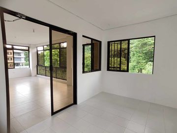 Exclusive 5-Bedroom House for Sale in Sun Valley, Antipolo City – Overlooking Golf Course with Premium Amenities