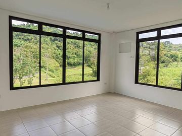 Exclusive 5-Bedroom House for Sale in Sun Valley, Antipolo City – Overlooking Golf Course with Premium Amenities