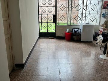 ¡Oportunidad Única En La Perla: Casa 🏡 Amplia Y Funcional❗