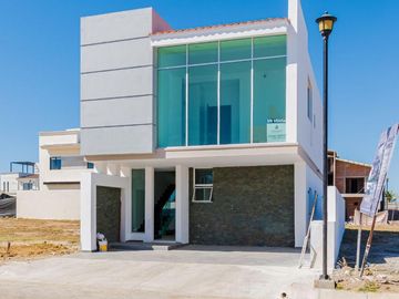 Casa en Venta, Residencial El Delfin, Marina Mazatlán